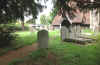 05 Tonge Church Graves to the South.jpg (133453 bytes)